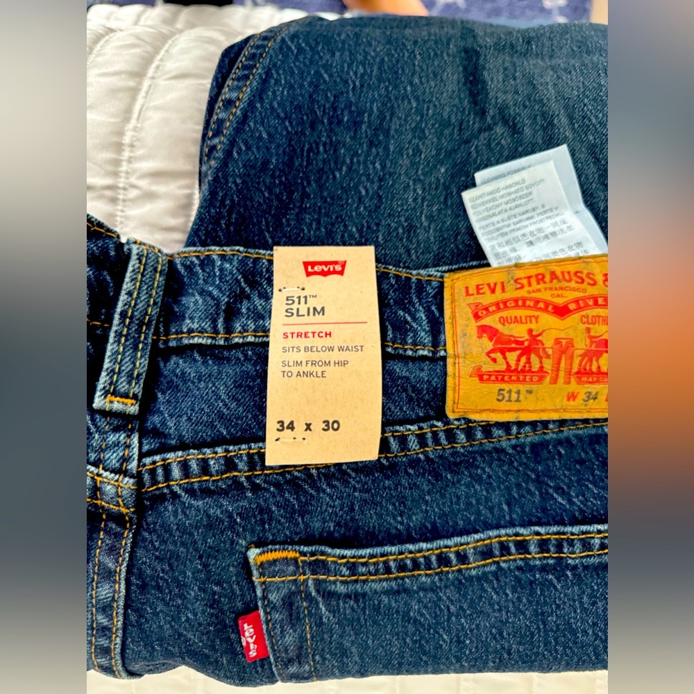 LEVI'S 511™ SLIM STRETCH SITS BELOW WAIST SLIM FROM HIP TO ANKLE 34 x 30